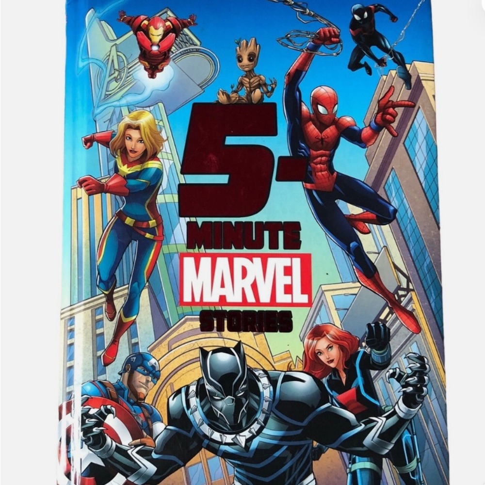Marvel Superhero 5-Minute Stories Book - Picture 1 of 2